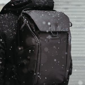 Iconic Peak Design Everyday Backpack in black