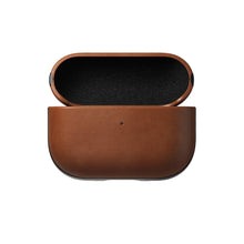 Laden Sie das Bild in den Galerie-Viewer, product_closeup|NOMAD Apple AirPods Pro 2 Case, Leder, English Tan

