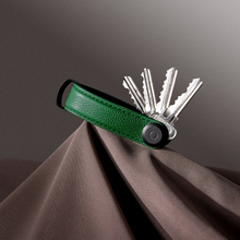 Load image into Gallery viewer, dark|Orbitkey Key Organiser Pebbled-Leather, Emerald
