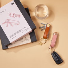 Load image into Gallery viewer, dark|Orbitkey Key Organiser Leather + Ring v2, Cotton Candy/Rose Gold
