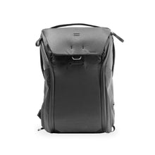 Load image into Gallery viewer, product_closeup|Peak Design 30 Liter Backpack, Schwarz
