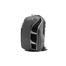 Laden Sie das Bild in den Galerie-Viewer, product_closeup|Peak Design Everyday Backpack Zip, Klein, Schwarz
