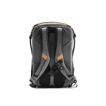 Load image into Gallery viewer, product_closeup|Peak Design Everyday Backpack, 30L, Charcoal
