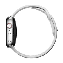 Laden Sie das Bild in den Galerie-Viewer, product_closeup|NOMAD Apple Watch Armband Weiß Slim
