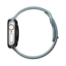 Laden Sie das Bild in den Galerie-Viewer, product_closeup|Apple Watch Sport Strap Slim Glacier Blue by NOMAD
